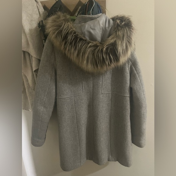 Grey coat with faux fur hood - Picture 2 of 3